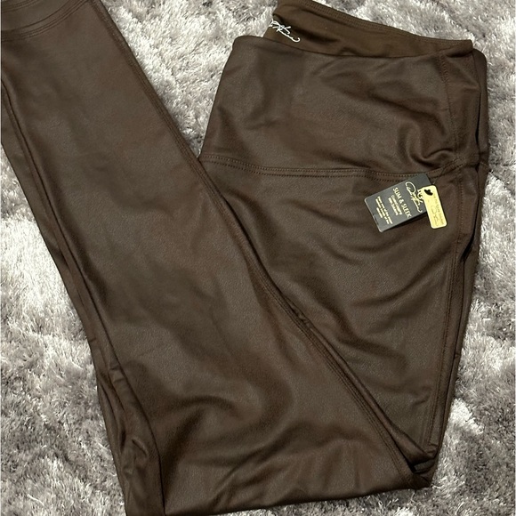 Plus Size Faux Leather High-Waist Leggings 2XT - Picture 4 of 8